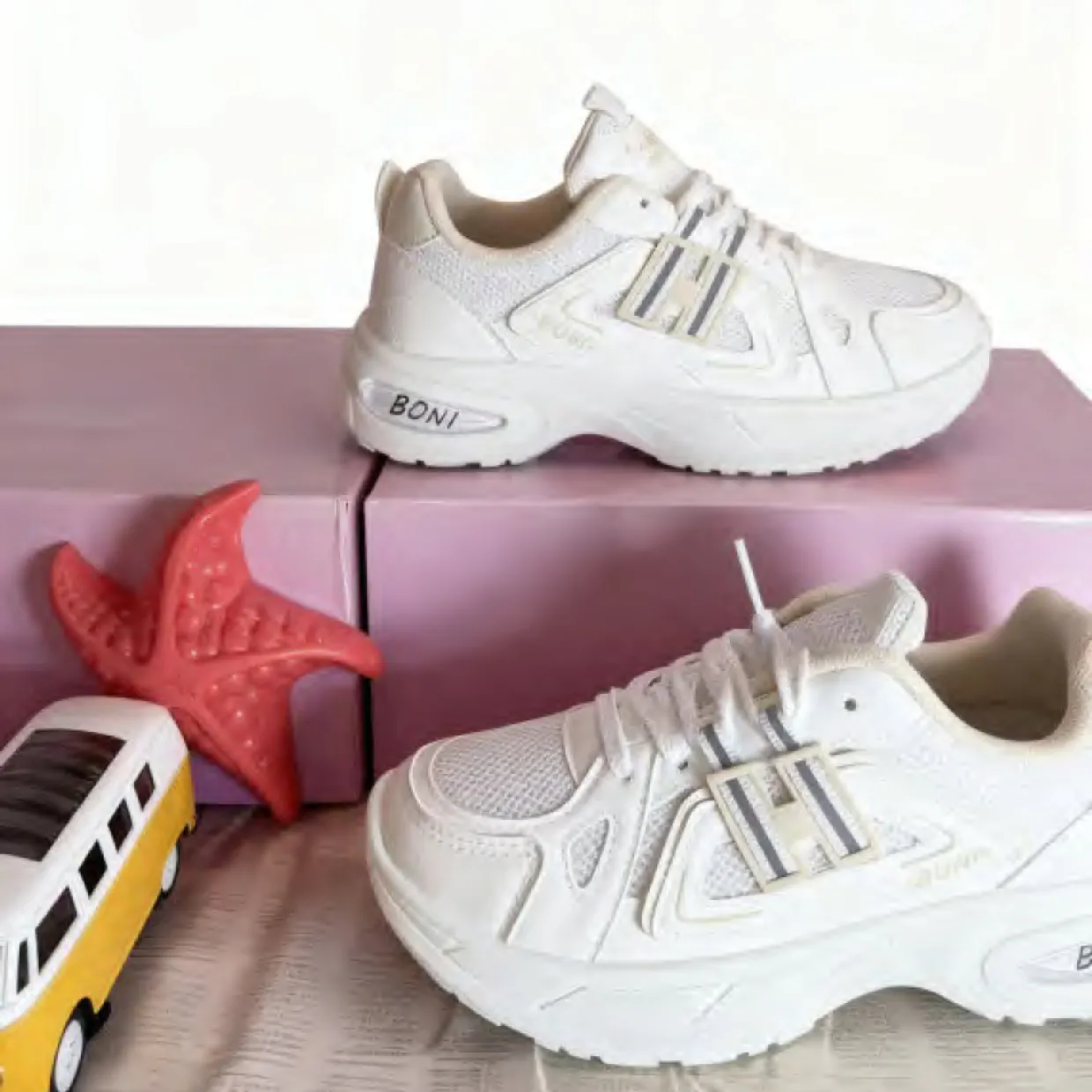 DAMASSP_Page42_Image1.webp Zapatillas para Dama Goma Modelo 042 - Imagen 1
